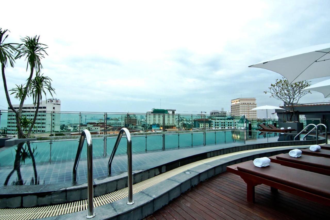 The Sun Xclusive Hotel Pattaya Esterno foto