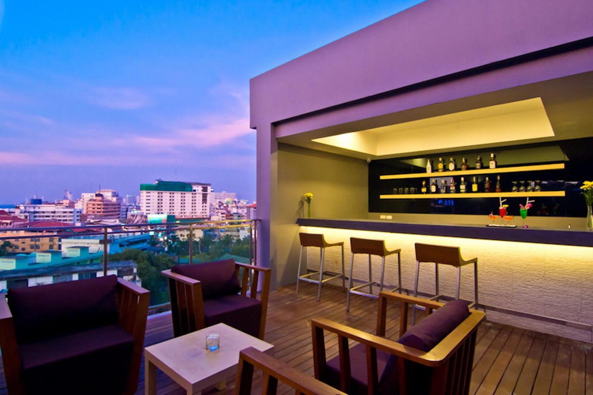 The Sun Xclusive Hotel Pattaya Esterno foto