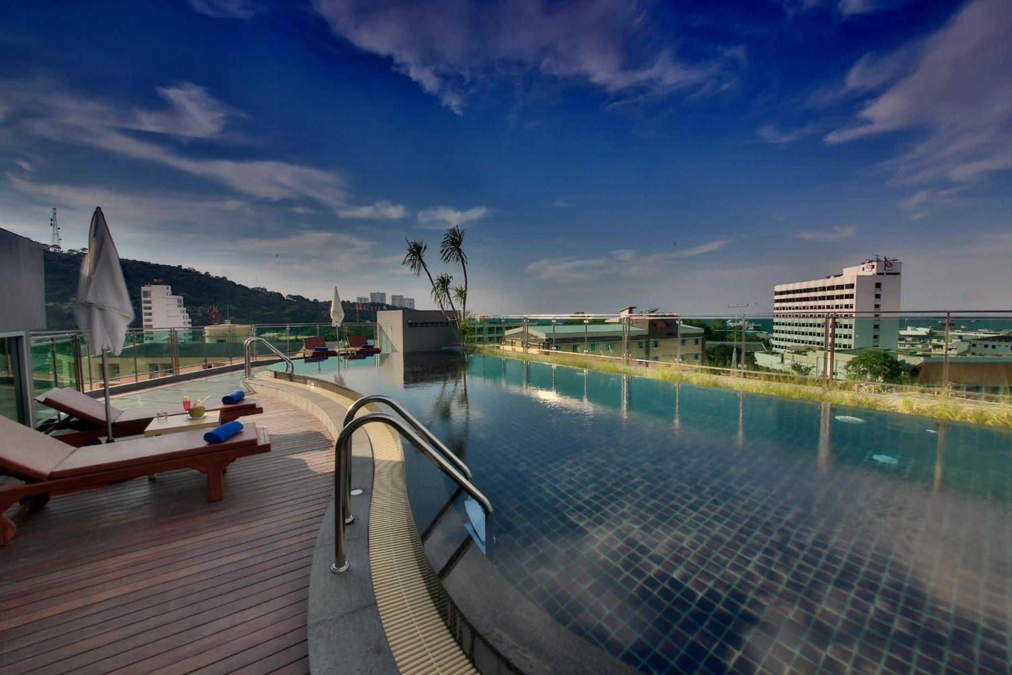 The Sun Xclusive Hotel Pattaya Esterno foto